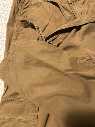 Pantalones cargo Massimo Dutti verde caqui