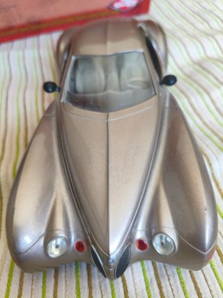 Guiloy Chrysler Atlantic 1:18