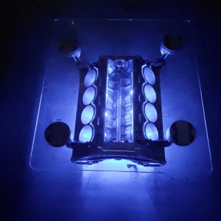 Mesa cristal motor