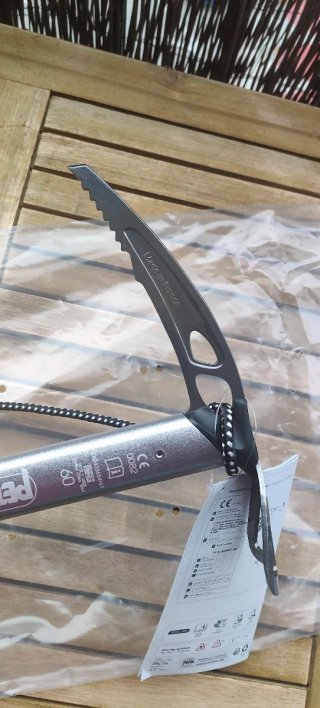 Piolet Petzl Glacier 60 cm nuevo