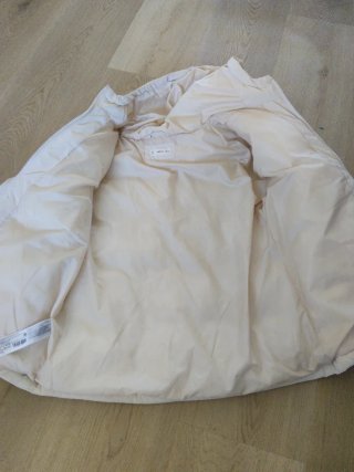 Abrigo acolchado beige