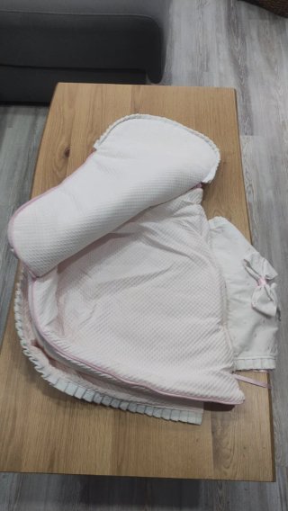 Fodera per seggiolino neonato bianco e rosa con nastri