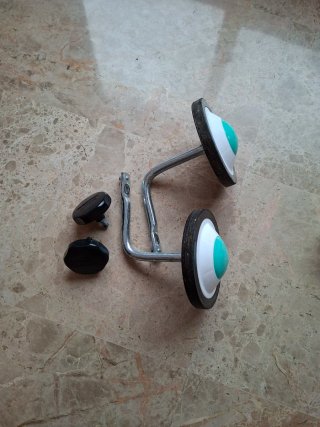 Bicicleta niña BTWIN Rosa con cesta y ruedines