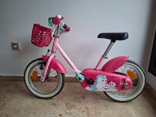 Bicicleta niña BTWIN Rosa con cesta y ruedines