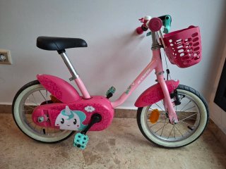 Bicicleta niña BTWIN Rosa con cesta y ruedines