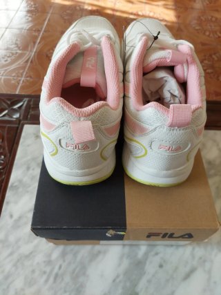 Zapatillas Fila Mujer Blancas y Rosas