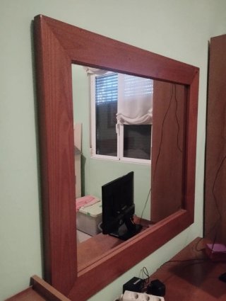 Dormitorio de matrimonio de madera