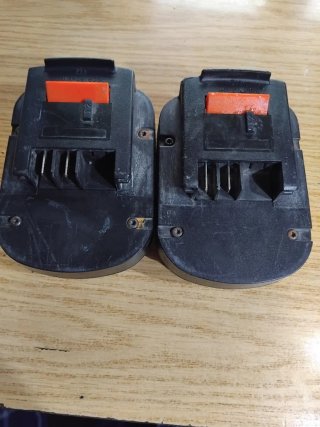Cuerpo de Baterías Black & Decker 12V