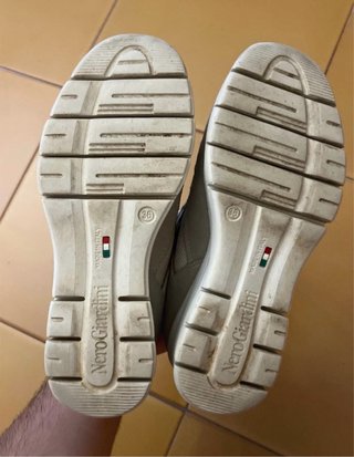 Scarpe Nero Giardini beige/bianche