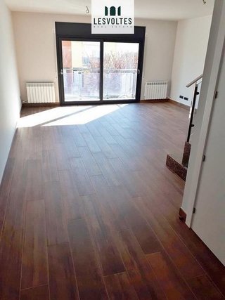 Casa adosada en venta en Forallac