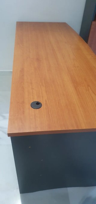 Escritorio y Estantería Madera