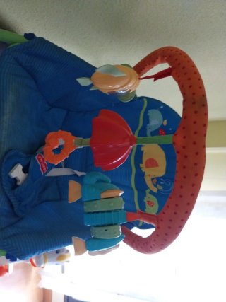 Mecedora vibratoria para bebé Fisher-Price
