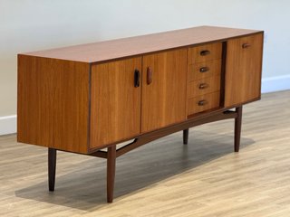 Aparador GPlan Brasilia Teak