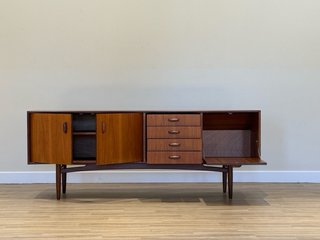 Aparador GPlan Brasilia Teak