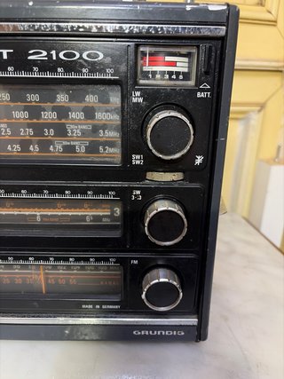 Radio Grundig Satellit 2100