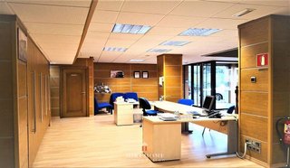 Oficina en venta en Binéfar