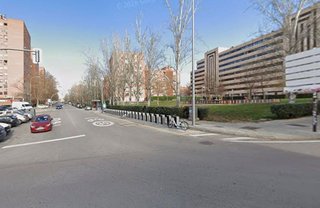 Local comercial en venta en Numancia en Madrid