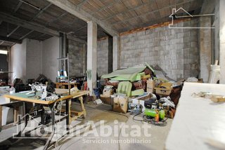 Local comercial en venta en Oliva pueblo en Oliva