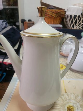 Caffettiera Johann Seltmann Porcellana Oro