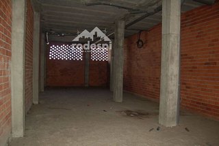 Local comercial en venta en Ponteareas