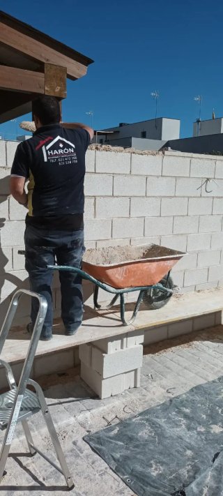 Servicios de reformas y construcción