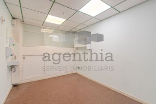 Local comercial en venta en Eixample Sud – Migdia en Girona
