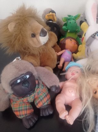 Lote de peluches variados