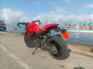 Ducati Monster 821