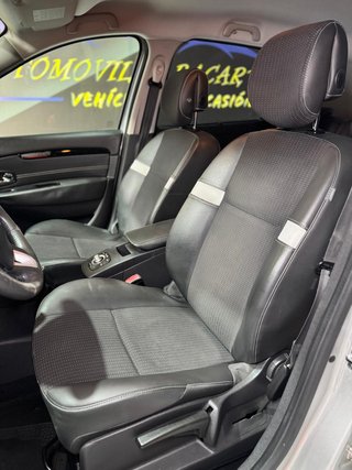 RENAULT Scénic Dynamique dCi 110 eco2