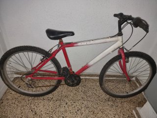 Se vende URGENTE 2 Bicicletas,o Cambio por Hamaca