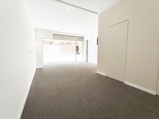 Local comercial en alquiler en Zona Avenida al Vedat en Torrent