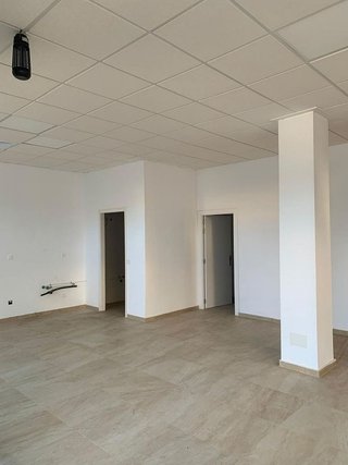 Local comercial en alquiler en Argés