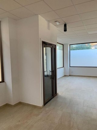Local comercial en alquiler en Argés