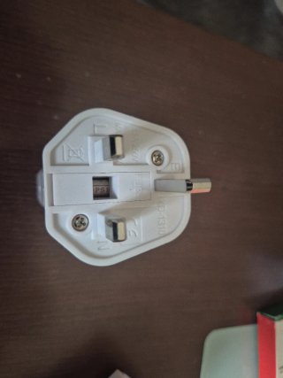 2 Adaptador Enchufe UK a España