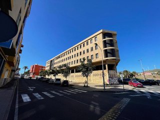 Piso en venta en Vecindario norte-Cruce Sardina en Santa Lucía de Tirajana
