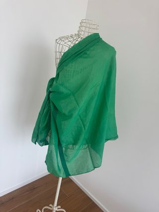 Pareo verde con detalles
