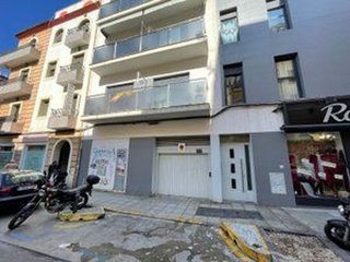 Garaje en venta en Los Remedios en Sevilla