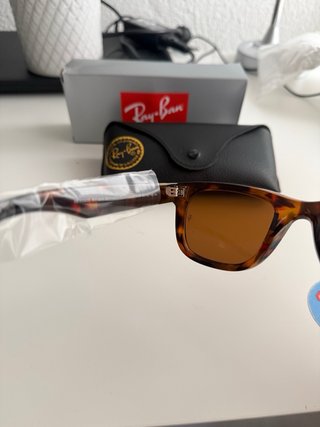 Gafas de sol marrones