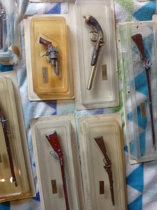 Réplicas de armas de fuego en miniatura