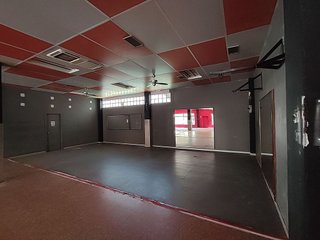 Local comercial en alquiler en Utebo