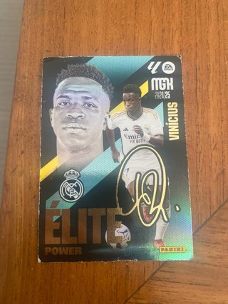 3 cromos MGK Elite power firmados