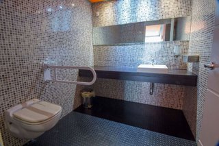 Local comercial en venta en San Pedro de Alcántara pueblo en Marbella