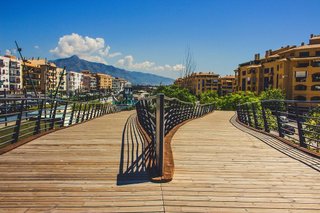 Local comercial en venta en San Pedro de Alcántara pueblo en Marbella