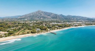 Local comercial en venta en San Pedro de Alcántara pueblo en Marbella