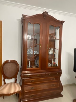 Mesa de comedor y 6 sillas de cerezo