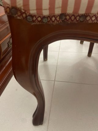 Mesa de comedor y 6 sillas de cerezo