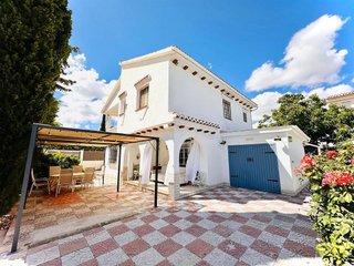 Chalet en venta en Ogíjares