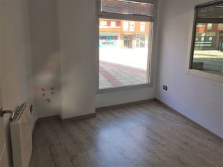 Local comercial en venta en La Chantría - La Lastra en León