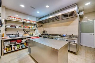 Local comercial en venta en Las Cañadas en Mijas