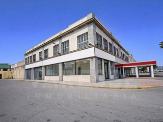 Local comercial en venta en Gines